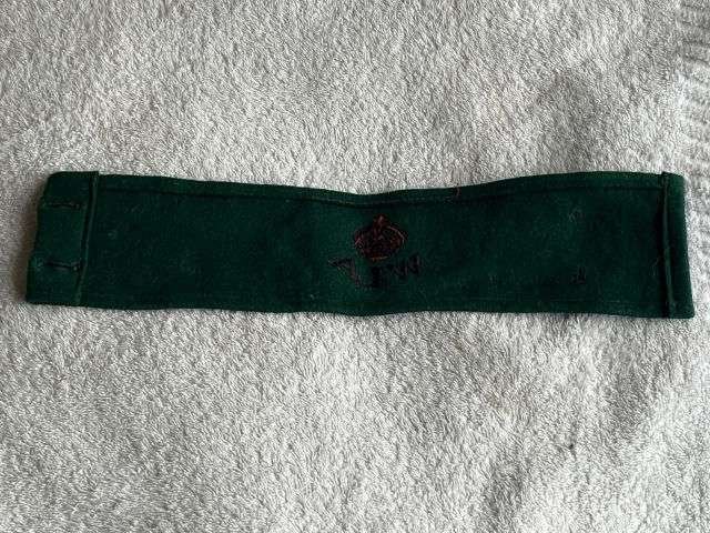181) Good Original WW2 Woman's Land Army Felt Armband — image 3