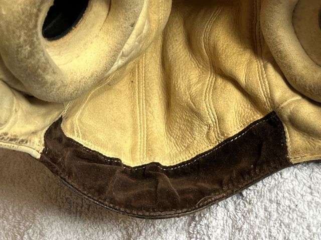 74) Lovely Clean Original Late WW2 – Post War RAF Late Pattern C-Type Flying Helmet 22C/879 — image 10