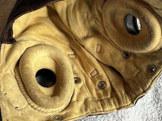 74) Lovely Clean Original Late WW2 – Post War RAF Late Pattern C-Type Flying Helmet 22C/879 — image 9