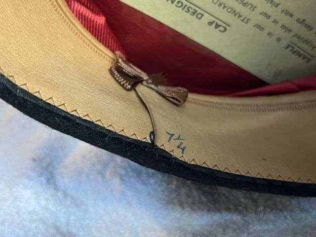 79) Excellent Mint Original Post War British Army Peaked Cap Sample From The Uniform Clothing & Equipment Co Ltd — image 5