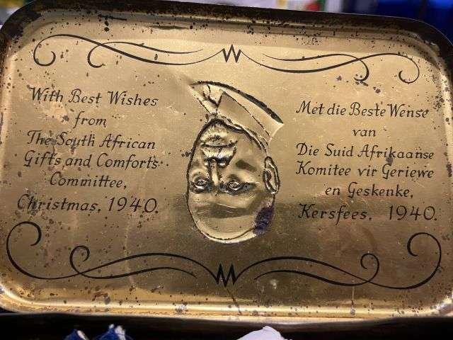 165) Large Original WW2 South African Greetings Tin With Best Wishes From The South African Gifts & Comforts Committee Christmas 1940 — image 9