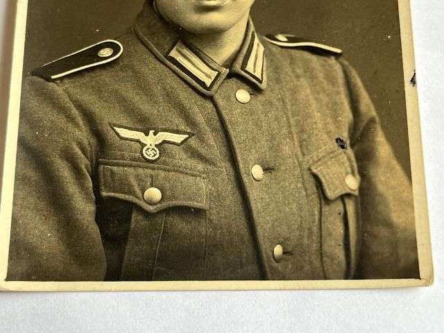 159) Original WW2 German Army Portrait Photograph of an Officer In Uniform — image 3