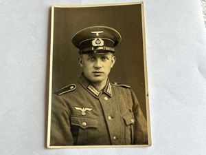 159) Original WW2 German Army Portrait Photograph of an Officer …