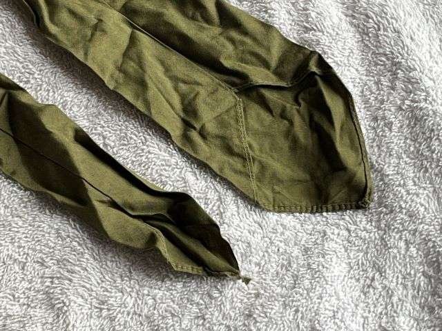 140) Mint Original WW2 British Army Issue Green Neck Tie Dated 1946 — image 3
