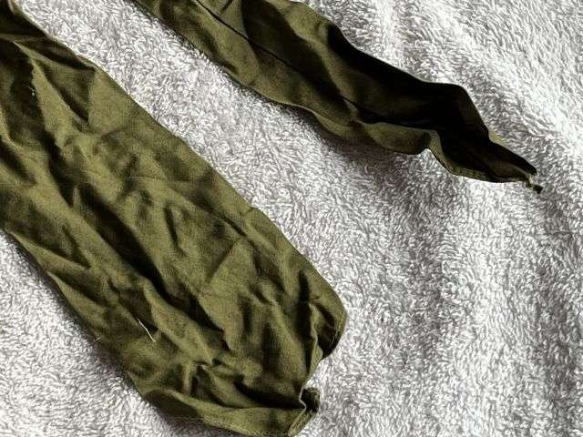 140) Mint Original WW2 British Army Issue Green Neck Tie Dated 1946 — image 4