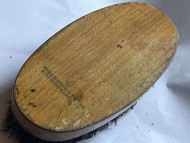 67) Good Original WW2 British Army Issue Hairbrush Dated 1942 — image 3