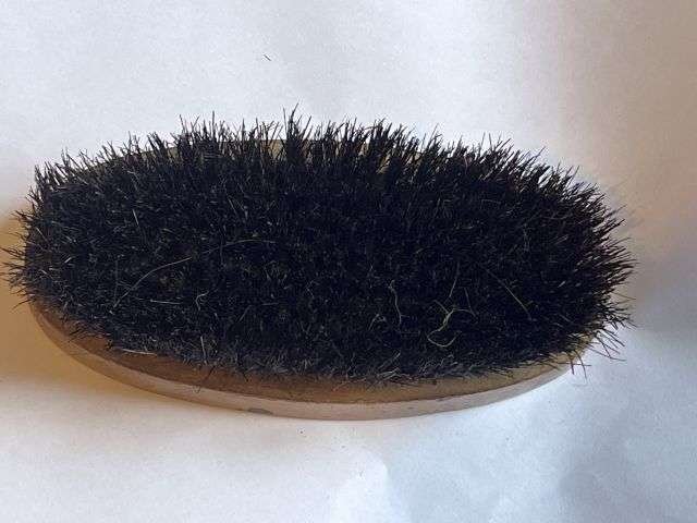 67) Good Original WW2 British Army Issue Hairbrush Dated 1942 — image 5