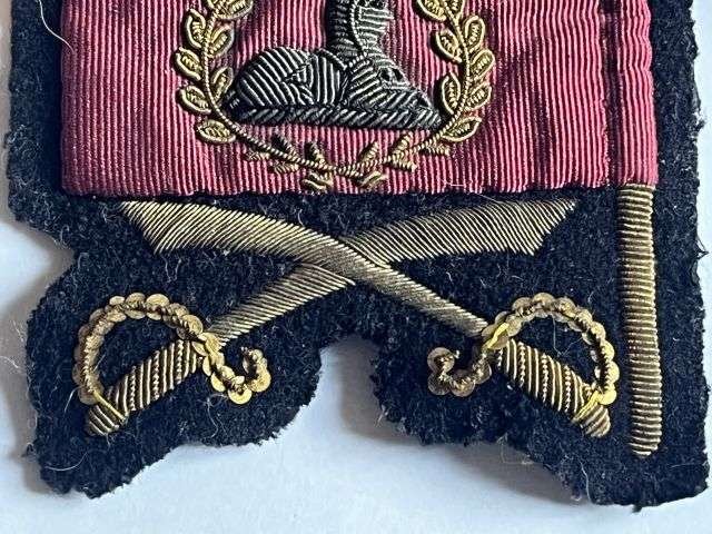 58) Lovely Large Post WW2 Coldstream Guards Padded Sleeve Badge Warrant Officer 2nd Class — image 3