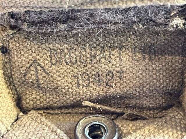 54) Very Nice Clean WW2 British Army Issue P37 Compass Pouch Bagcraft Ltd 1942 — image 2