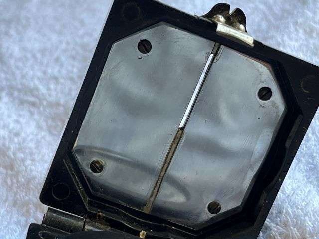 56) Excellent Original WW2 British Army MKI Magnetic Marching Compass in Bakelite — image 3