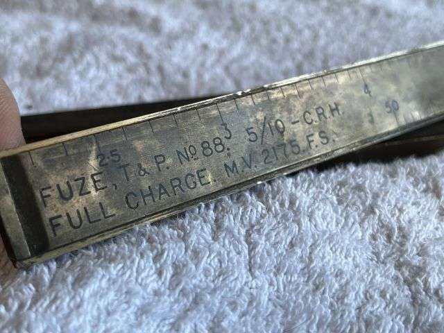 49) Excellent Heavy Duty Royal Artillery Field Gun Slide Rule Indicator, Fuze No18 B.L.60pr MKII & MKII* Guns 1927 — image 5