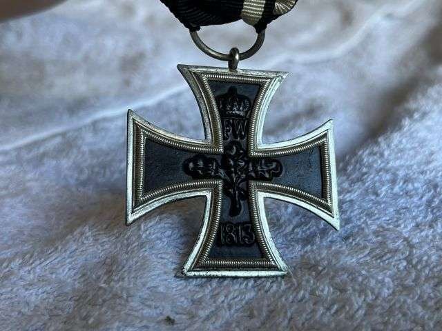 23) Excellent Original WW1 German Army 2nd Class Iron Cross & Ribbon — image 3