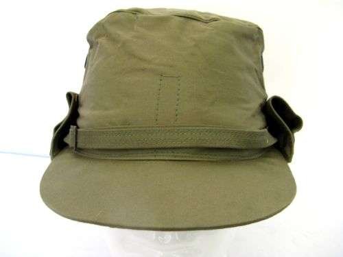 193) Original Un-issued 1950 Pattern Jungle Green Peaked Cap as used in Korea, Malaya etc — image 3