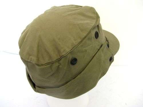 193) Original Un-issued 1950 Pattern Jungle Green Peaked Cap as used in Korea, Malaya etc — image 4