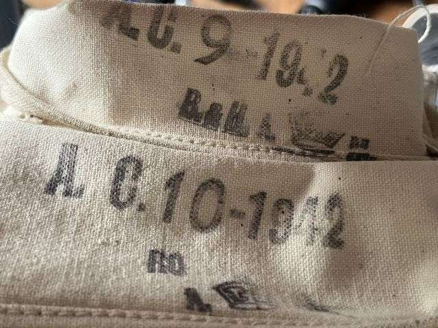 Unissued WW2 British Military Linen Fingerless Gloves, Anti-Gas. — image 7