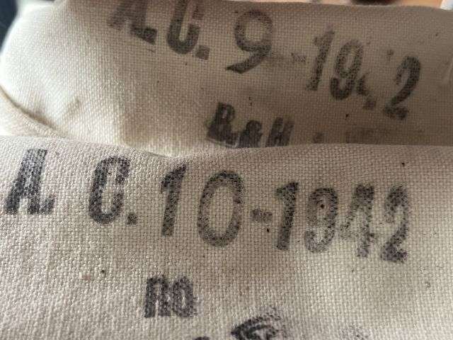 Unissued WW2 British Military Linen Fingerless Gloves, Anti-Gas. — image 8