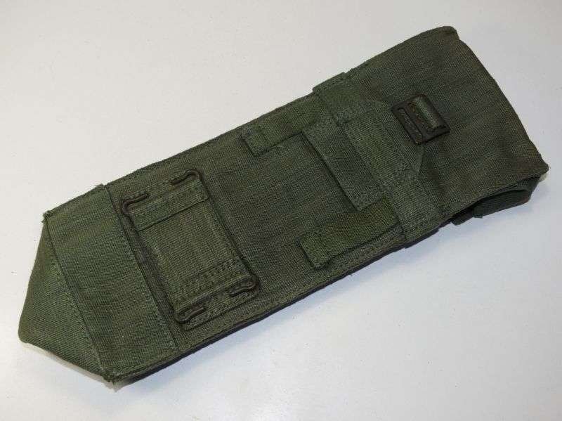 204) Total Mint Original Unissued WW2 British 1944 Pattern Jungle Issue Web Ammo Pouch Dated 1945 — image 3