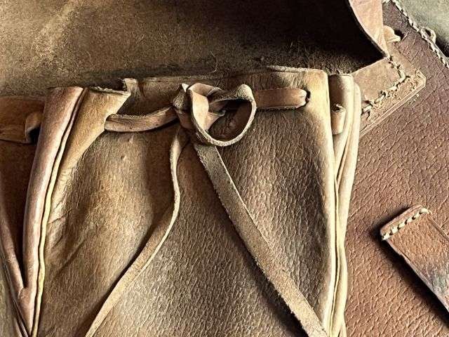 81) Near Mint Un-issued Boer War WW1 British Army Leather Saddle Bags — image 3