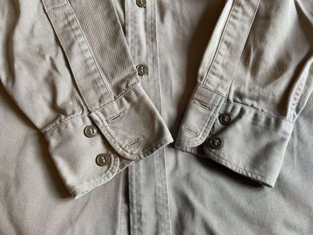 75) Original WW2 US Army Officers Khaki Tropical Shirt With Original Insignia — image 7