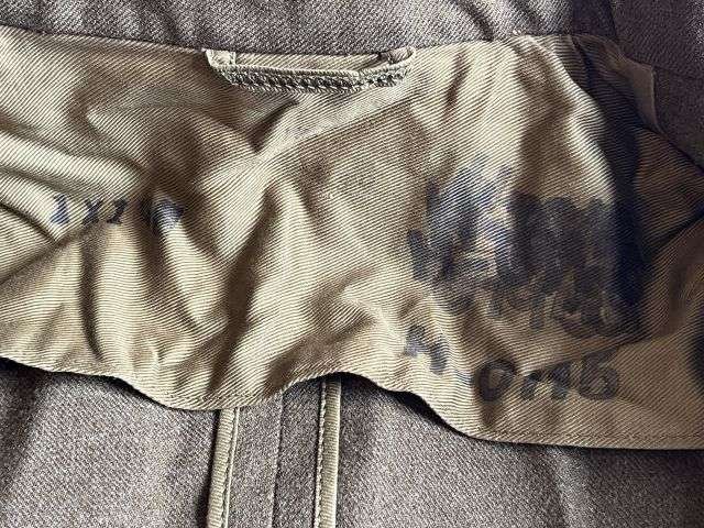 77) Nice Original WW2 US Army Officers M-1940 Jacket With Original Insignia 1940 — image 3