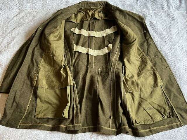 77) Nice Original WW2 US Army Officers M-1940 Jacket With Original Insignia 1940 — image 5