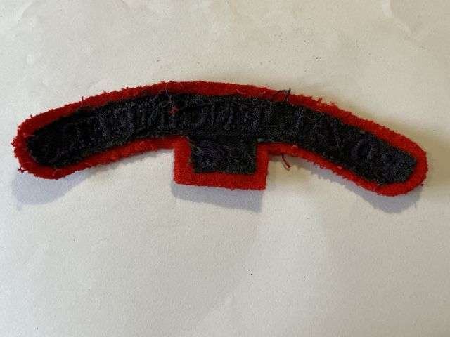 39) Excellent Original WW2? Royal Engineers 26th Rgt Cloth Shoulder Title — image 2