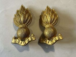41) Original WW2 Era Royal Engineers Officers Guilt Collar Badge …