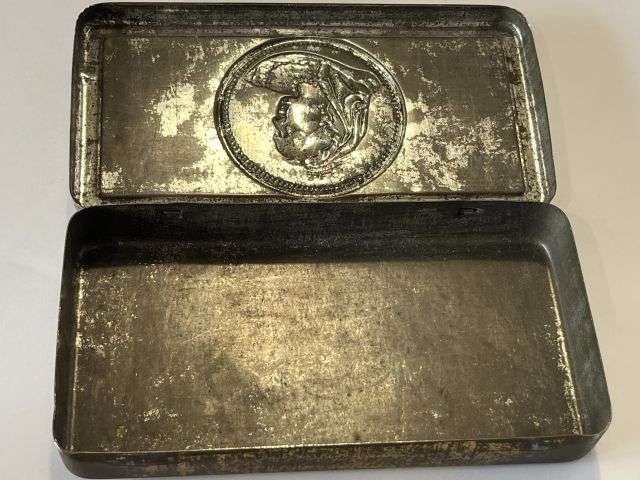 19) Very Nice Original Boer War Christmas Tin South Africa 1900 — image 2