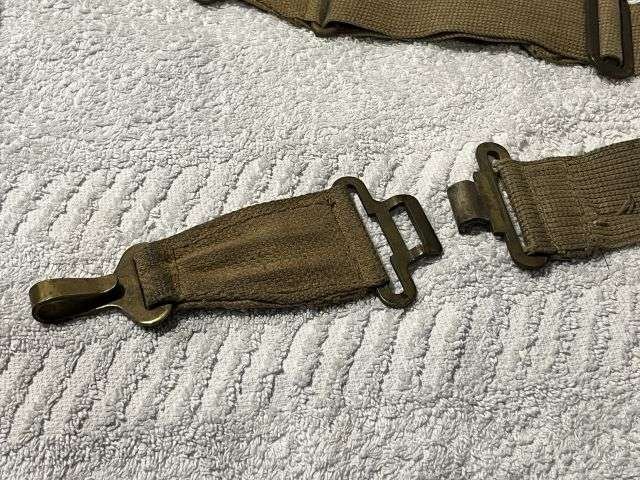 2) Excellent Original WW2 British Respirator Haversack Waist belt — image 3