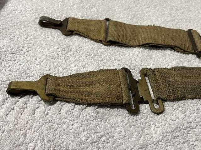 2) Excellent Original WW2 British Respirator Haversack Waist belt — image 4