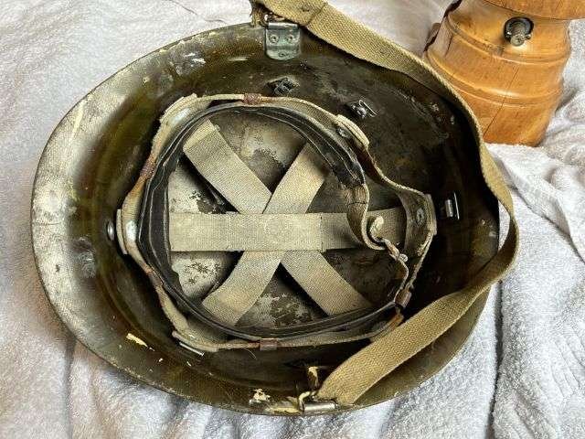 90) Good Original 1st Gulf War Iraqi Helmet Battlefield Pick Up — image 8