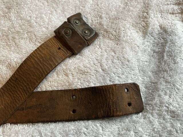 100) Excellent Used Original 1914 Pattern Leather Rifle Sling. — image 3