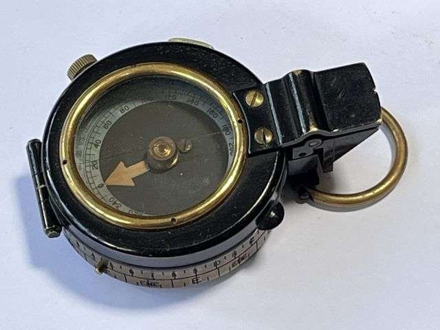 115) Lovely Original Pre WW2 British Officers Verner's Pattern MK XI Compass & Case Dated 1936 — image 3