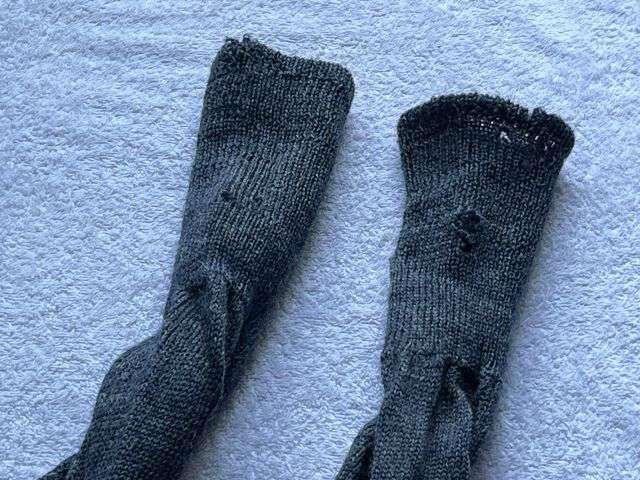 72) Original WW2 Pattern RAF Issue Airman's Blue/Grey Woolen Socks Dated 1949 Some Damage — image 11