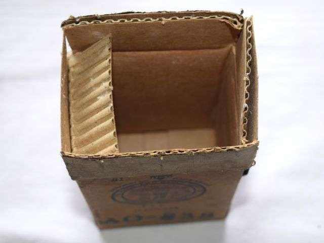 30) Excellent Original Late WW2 US Army Battery Pack Still Sealed With Original Packaging — image 10