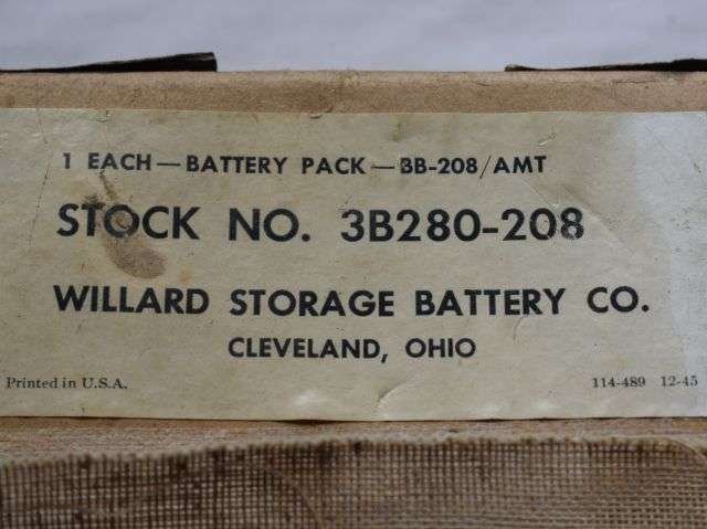 30) Excellent Original Late WW2 US Army Battery Pack Still Sealed With Original Packaging — image 12