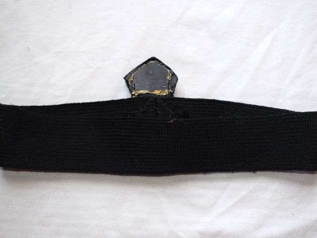 82) Good Original WW1 WW2 Royal Navy Petty Officers Cap Badge & Cap Band — image 3