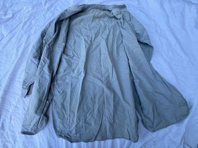 85) Good Original 1950s British Army Officers Grey/Green Cotton Collarless Shirt WD Marked — image 12