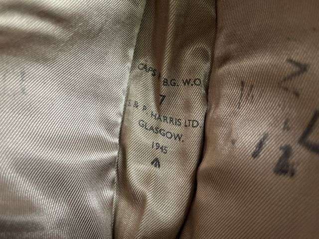 89) Excellent WW2 RAF Officers Issue Field Service Cap & Badge Dated 1945 — image 2