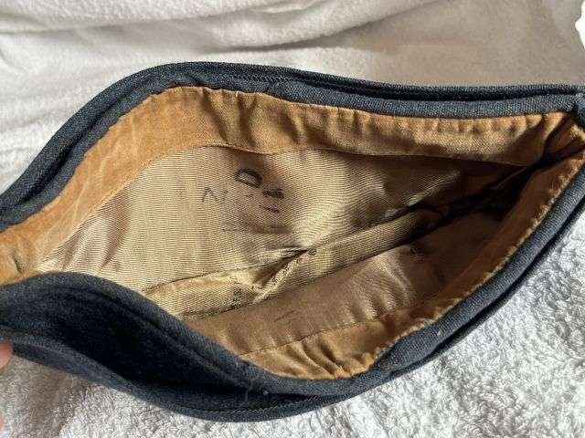 89) Excellent WW2 RAF Officers Issue Field Service Cap & Badge Dated 1945 — image 4