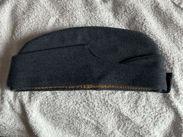 89) Excellent WW2 RAF Officers Issue Field Service Cap & Badge Dated 1945 — image 5