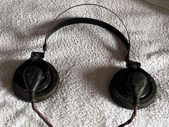 94) Excellent Original WW2 British Army Wireless Set Headset With Throat Mics, Lead & Plug — image 11