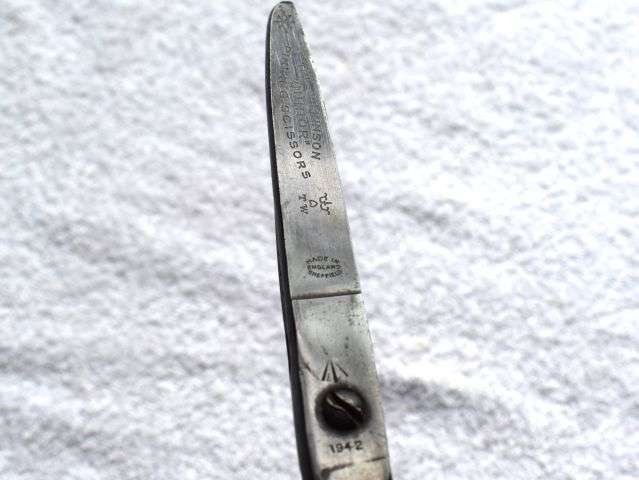 34) Lovely Original WW2 British Army Issue Wilkinson Junior Pinking Shears Dates 1942 — image 9