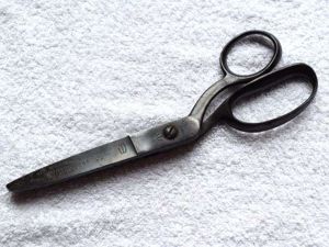 34) Lovely Original WW2 British Army Issue Wilkinson Junior Pinking …