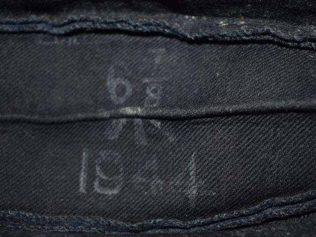 21) Excellent Original WW2 RAF Issue FS Side Cap & Bakelite Badge 1944 — image 3