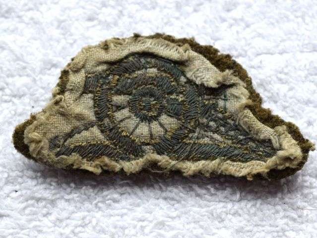 8) Good Original WW1 WW2 Royal Artillery Cloth Cannon Sleeve Badge — image 2