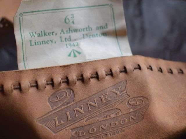 64) Lovely Original WW2 British Military Issue Pith Helmet Dated 1942 — image 5