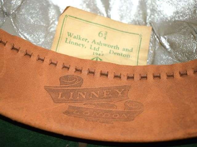64) Lovely Original WW2 British Military Issue Pith Helmet Dated 1942 — image 6