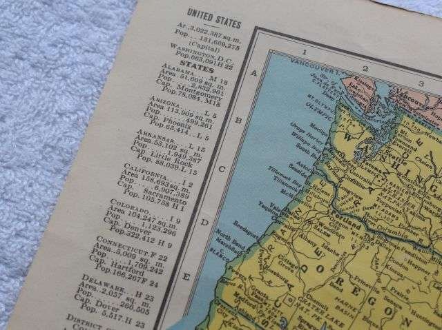 59) Excellent Original WW2 US Printed Servicemen's Map of The United States & Insignia of Armed Forces — image 3
