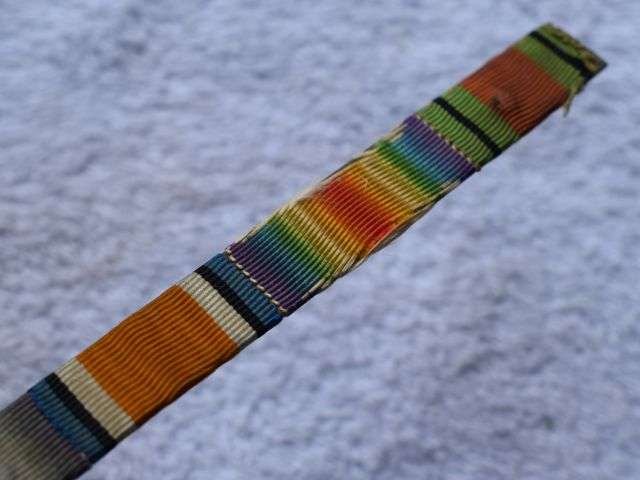 60) Original Well Worn/Used WW1/WW2 Full Size Medal Ribbon Bar — image 3